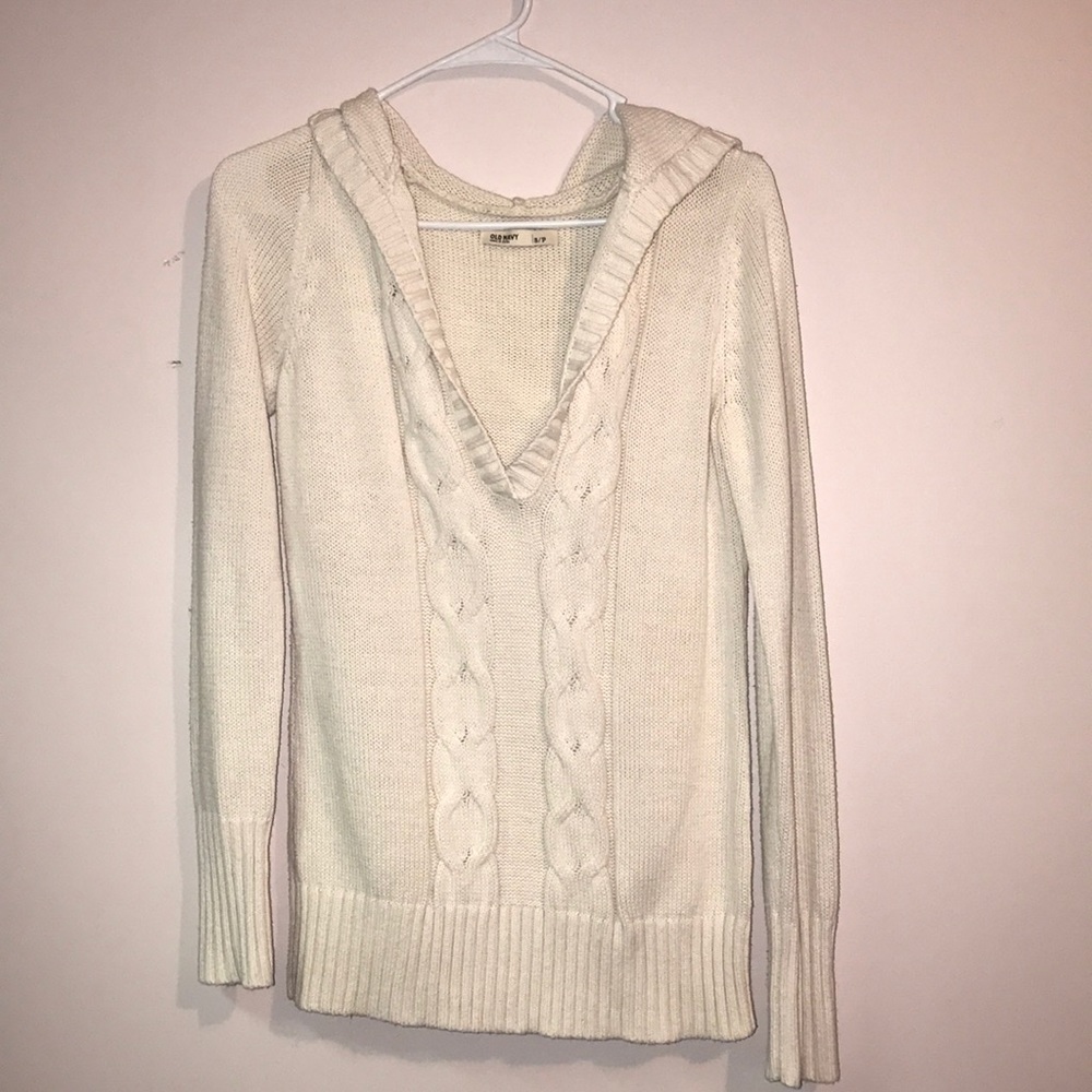 Cream Old Navy Sweater size small